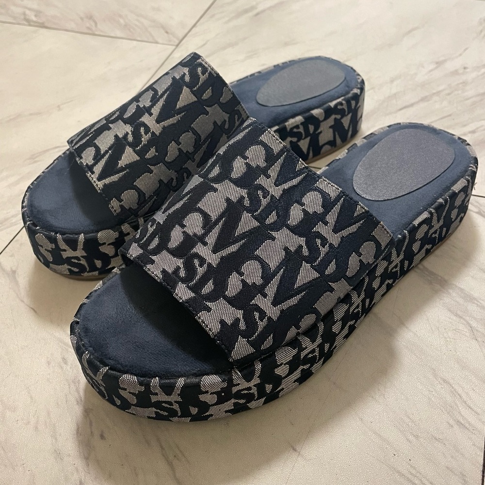 PLATFORM SANDALS